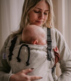 NEU! Babytrage Cross & Go - Natürliche Blätter - mit Leinen
