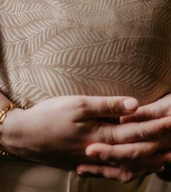 NEU! Babytrage Cross & Go - Palme Beige