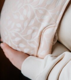 NEU! Babytrage Click & Go - floral Pfirsich